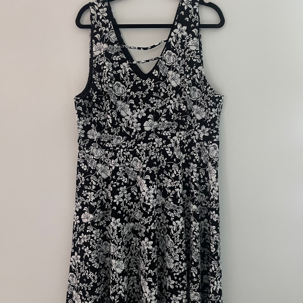 Torrid Black and White Sleeveless V-Neck Sundress